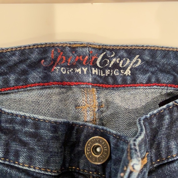 Tommy Hilfiger Jeans - Picture 2 of 3